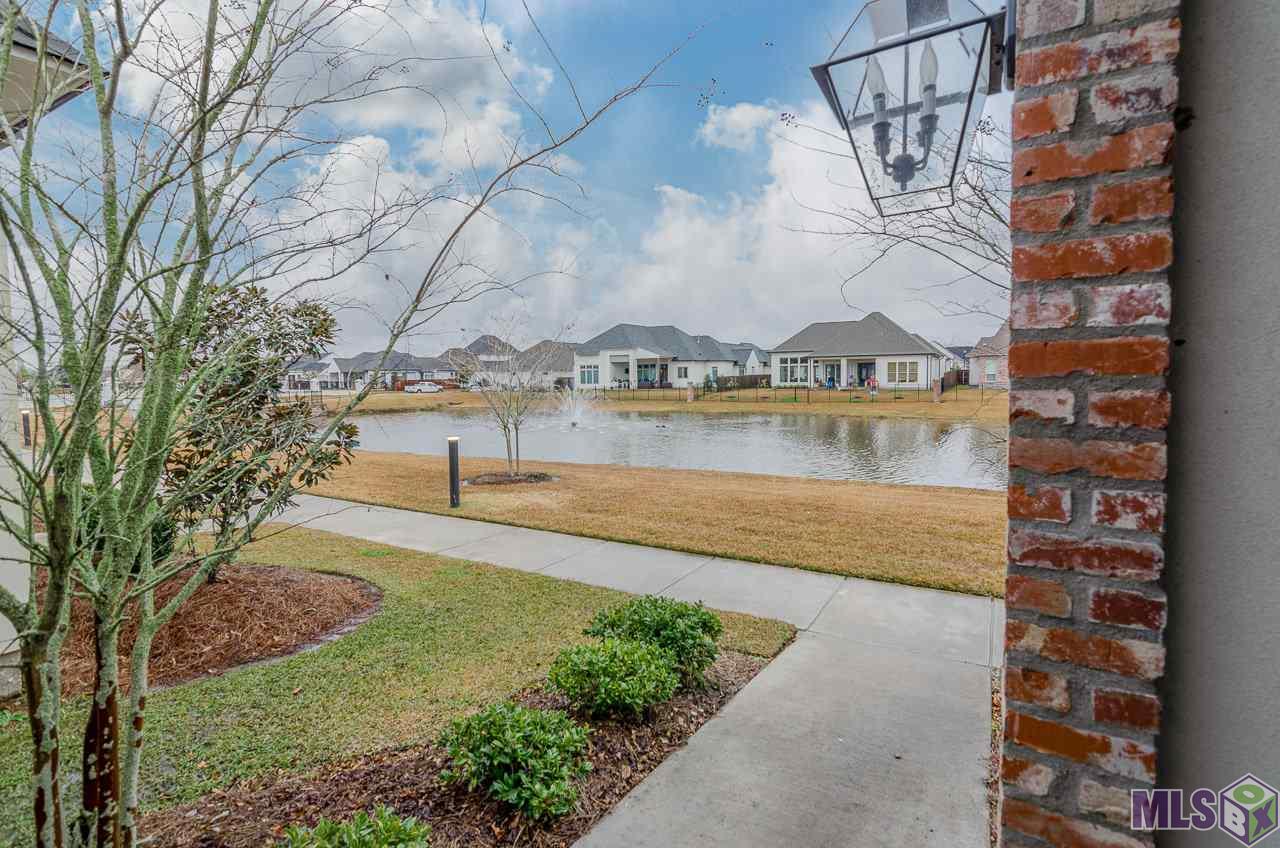2989 Lago Lane Baton Rouge, LA 70810 - Photo 5 of 21 Gallery Image 5