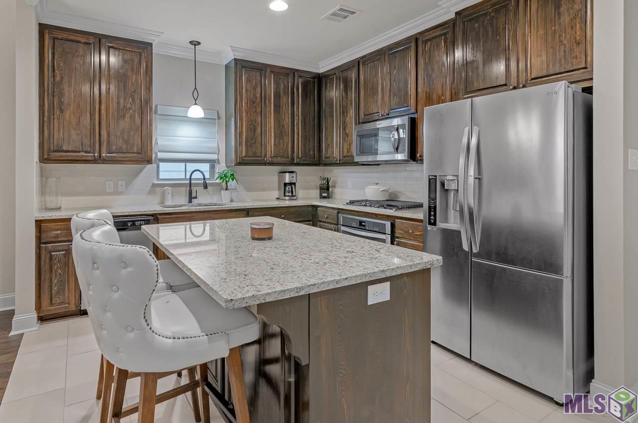 2989 Lago Lane Baton Rouge, LA 70810 - Photo 10 of 21 Gallery Image 10