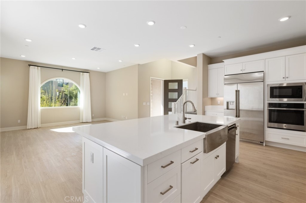 700 Benchmark, Irvine, CA 92618