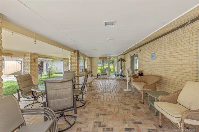 $285,000 | 1831 North Cutting Avenue, Jennings, LA 70546