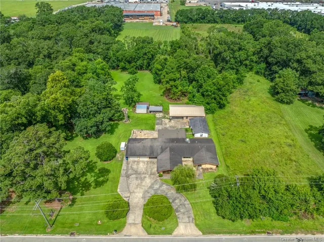 $285,000 | 1831 North Cutting Avenue, Jennings, LA 70546