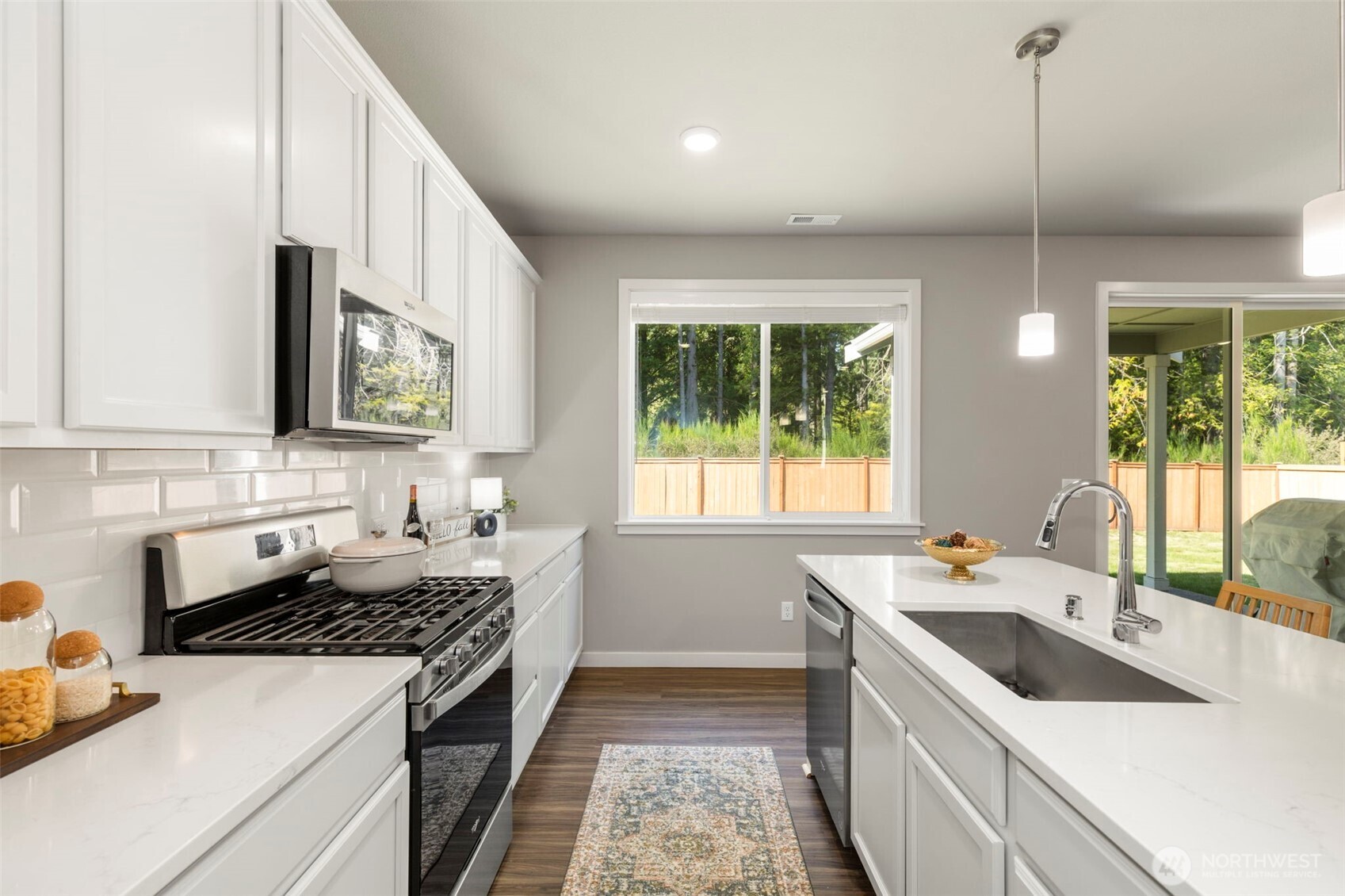 4821 Amherst Way Southwest Port Orchard, WA 98367 - Photo 15 of 34