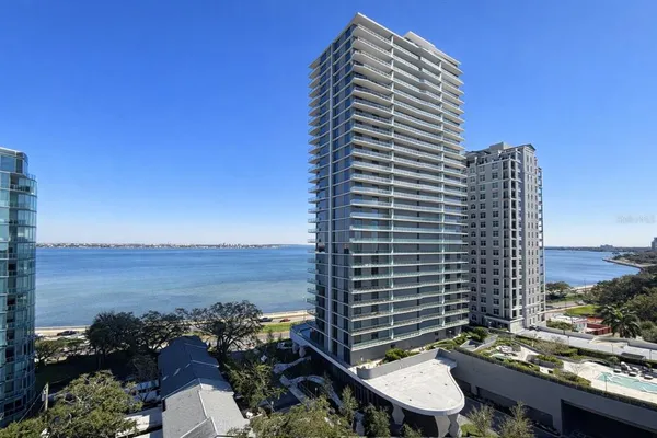 $12,900 | 3015 South Ysabella Avenue, Unit 1003, Tampa, FL 33629
