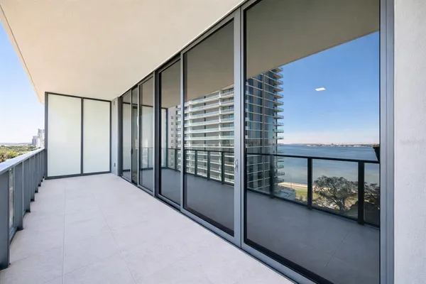 $12,900 | 3015 South Ysabella Avenue, Unit 1003, Tampa, FL 33629