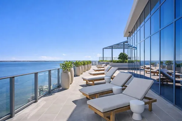 $12,900 | 3015 South Ysabella Avenue, Unit 1003, Tampa, FL 33629