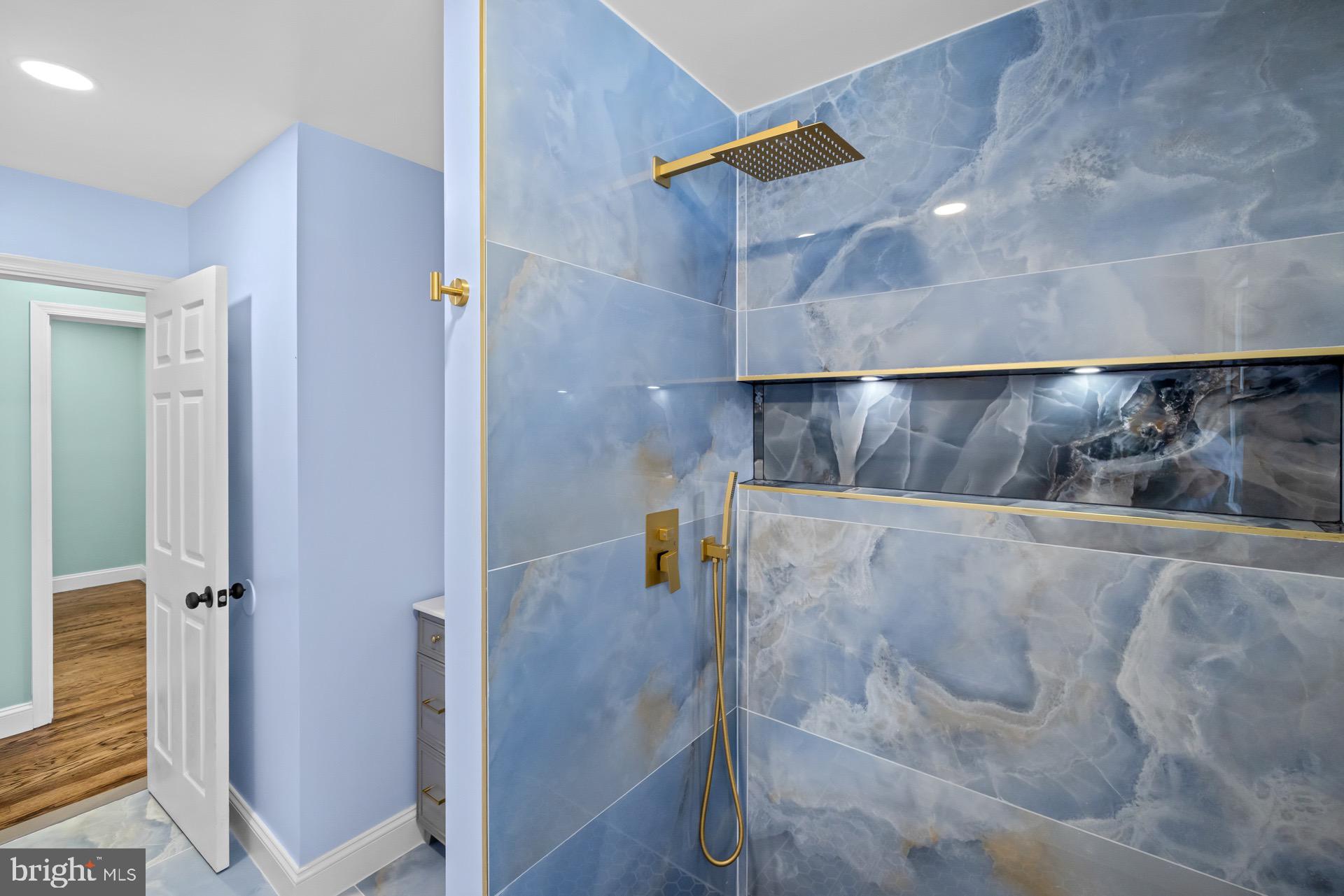 523 Sunset Knoll Road Pasadena, MD 21122 - Photo 27 of 60 a view of a bathroom