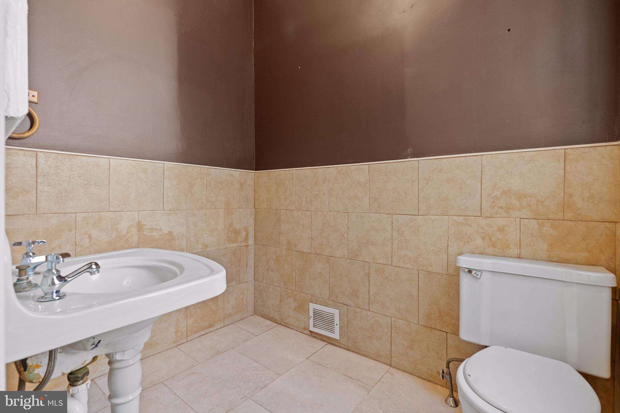 1222 South Markoe Street Philadelphia, PA 19143 - Photo 23 of 30