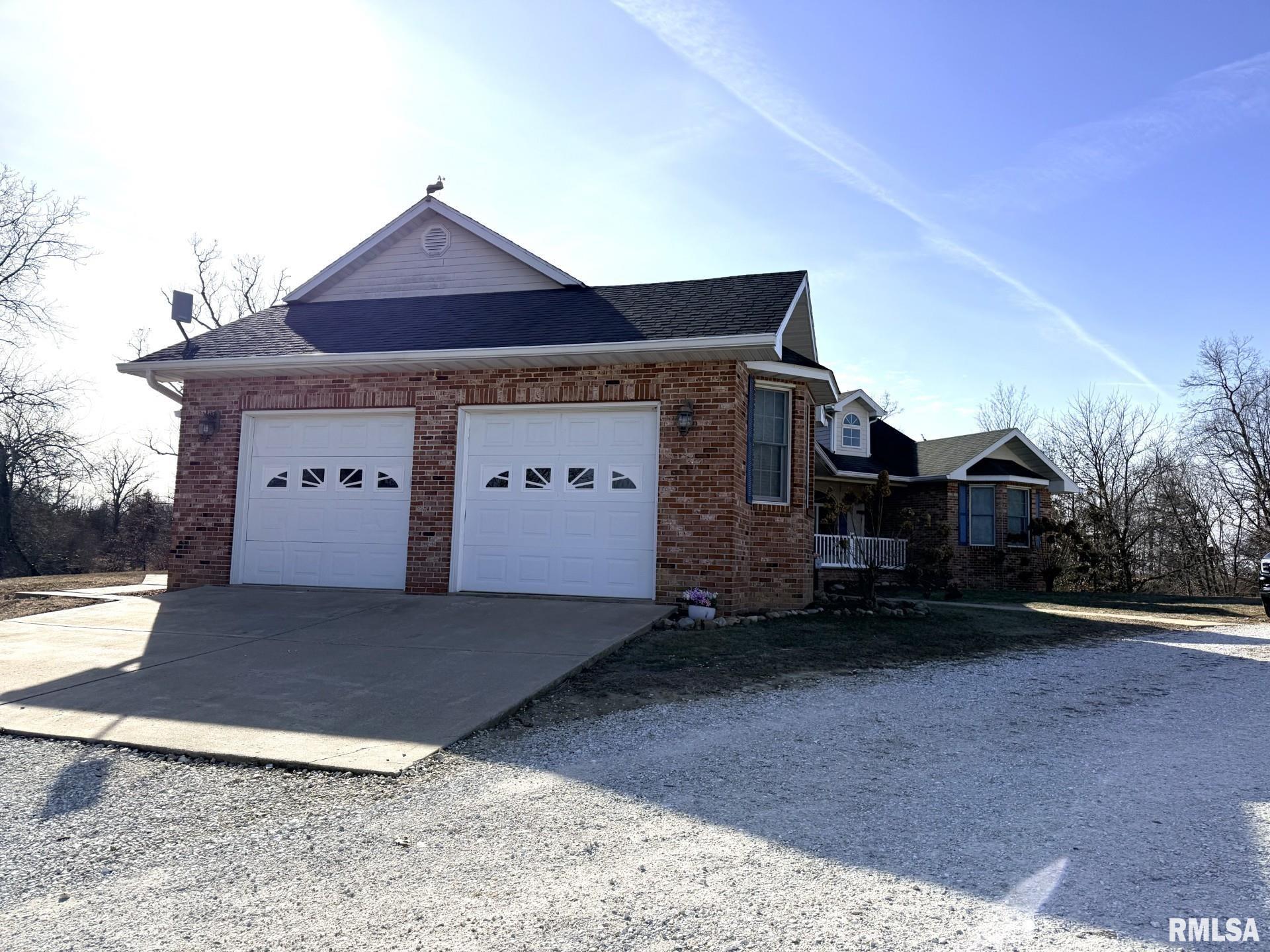 23019 East Owens Road Farmington, IL 61531 - Photo 3 of 7