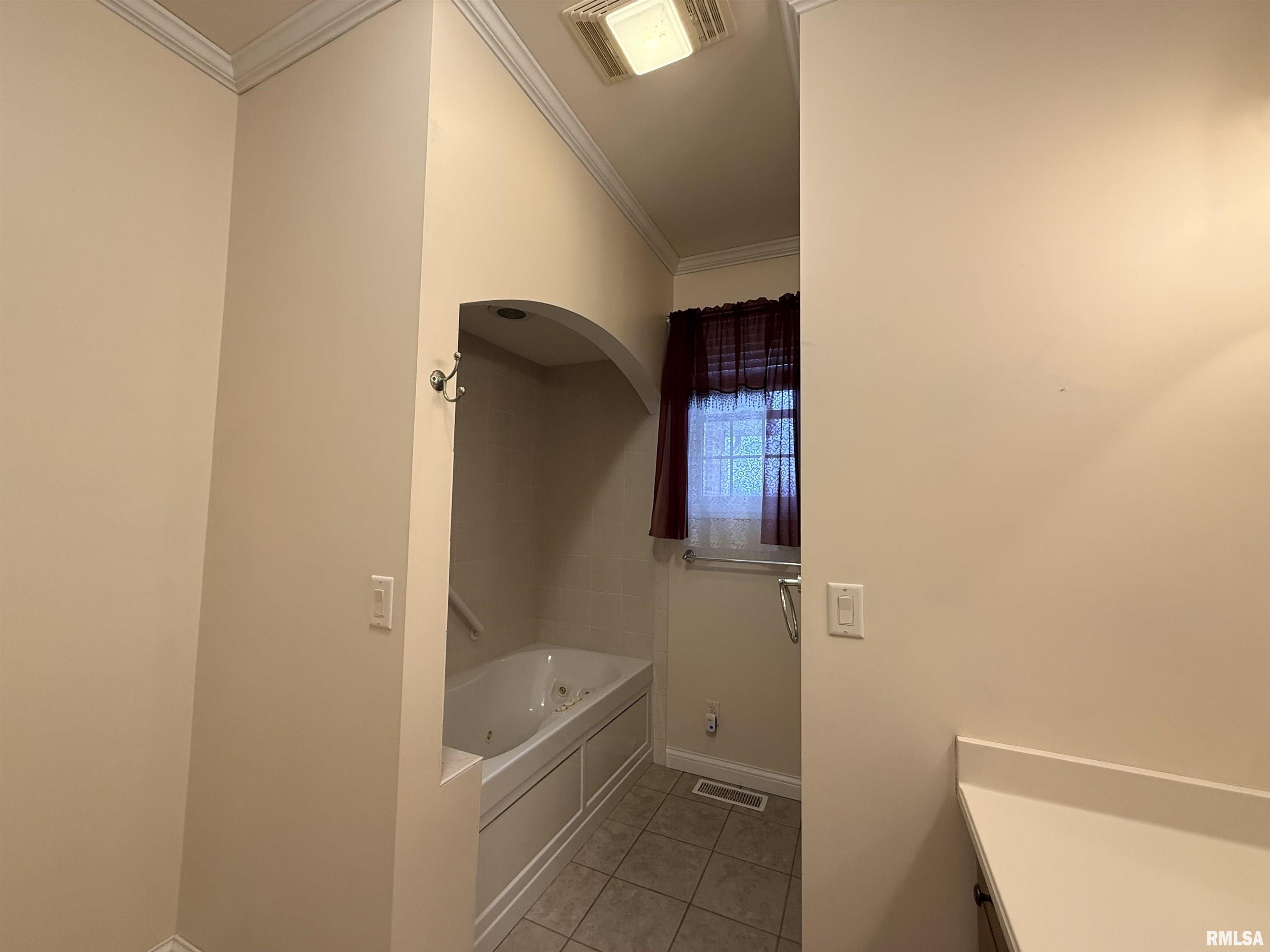 23019 East Owens Road Farmington, IL 61531 - Photo 32 of 66