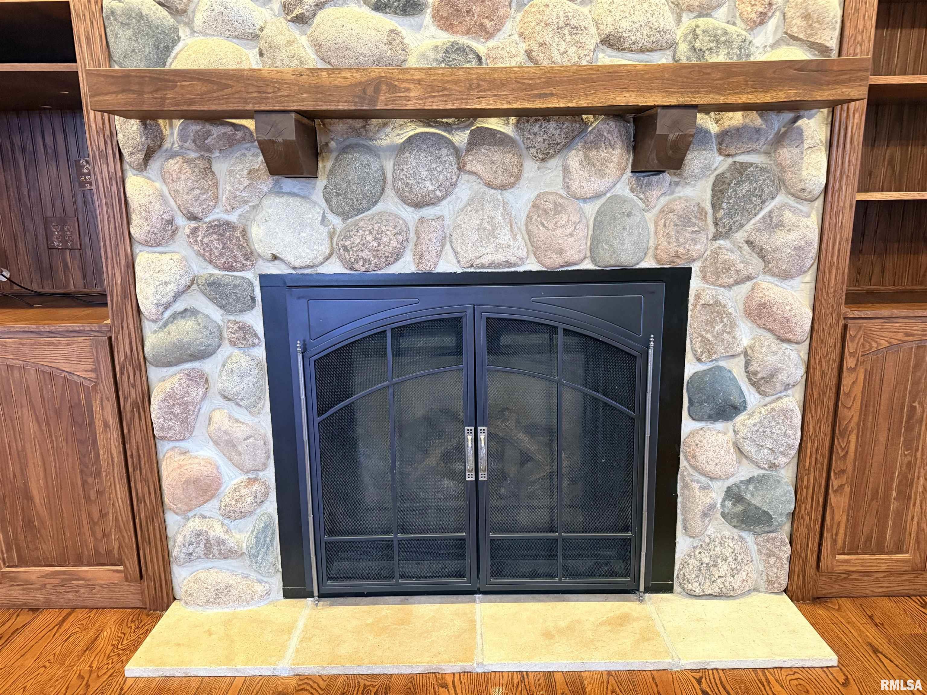 23019 East Owens Road Farmington, IL 61531 - Photo 7 of 66