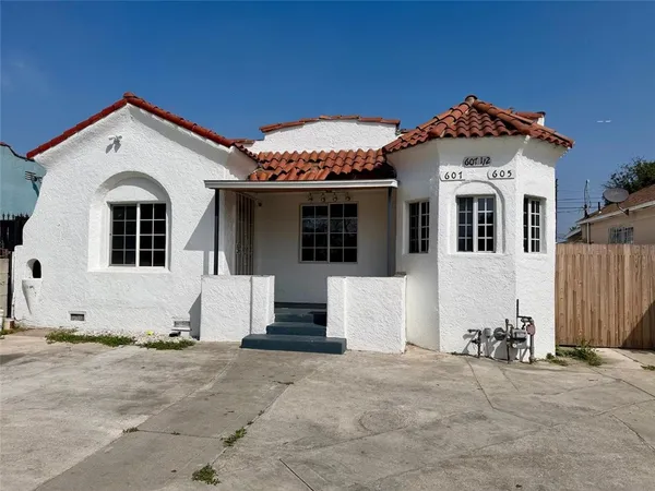 $3,000 | 607 West 101st Street, Los Angeles, CA 90044