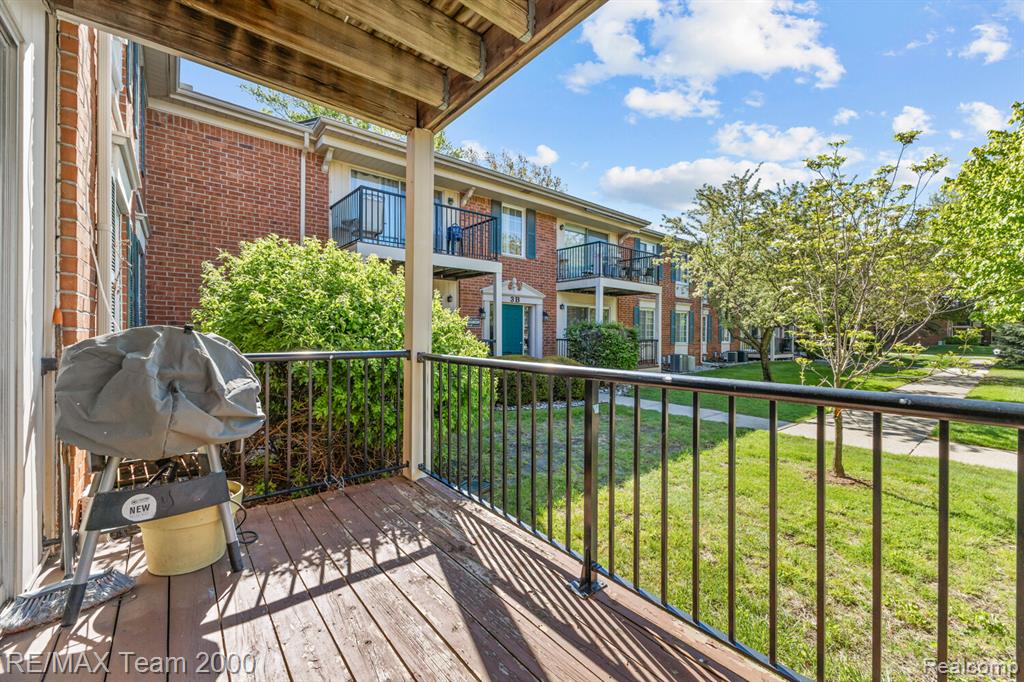 12049 Ina Drive Sterling Heights, MI 48312 - Photo 15 of 20