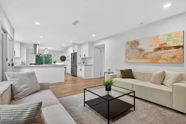 $1,495,000 | 2225 Calle Riscoso, Thousand Oaks, CA 91362