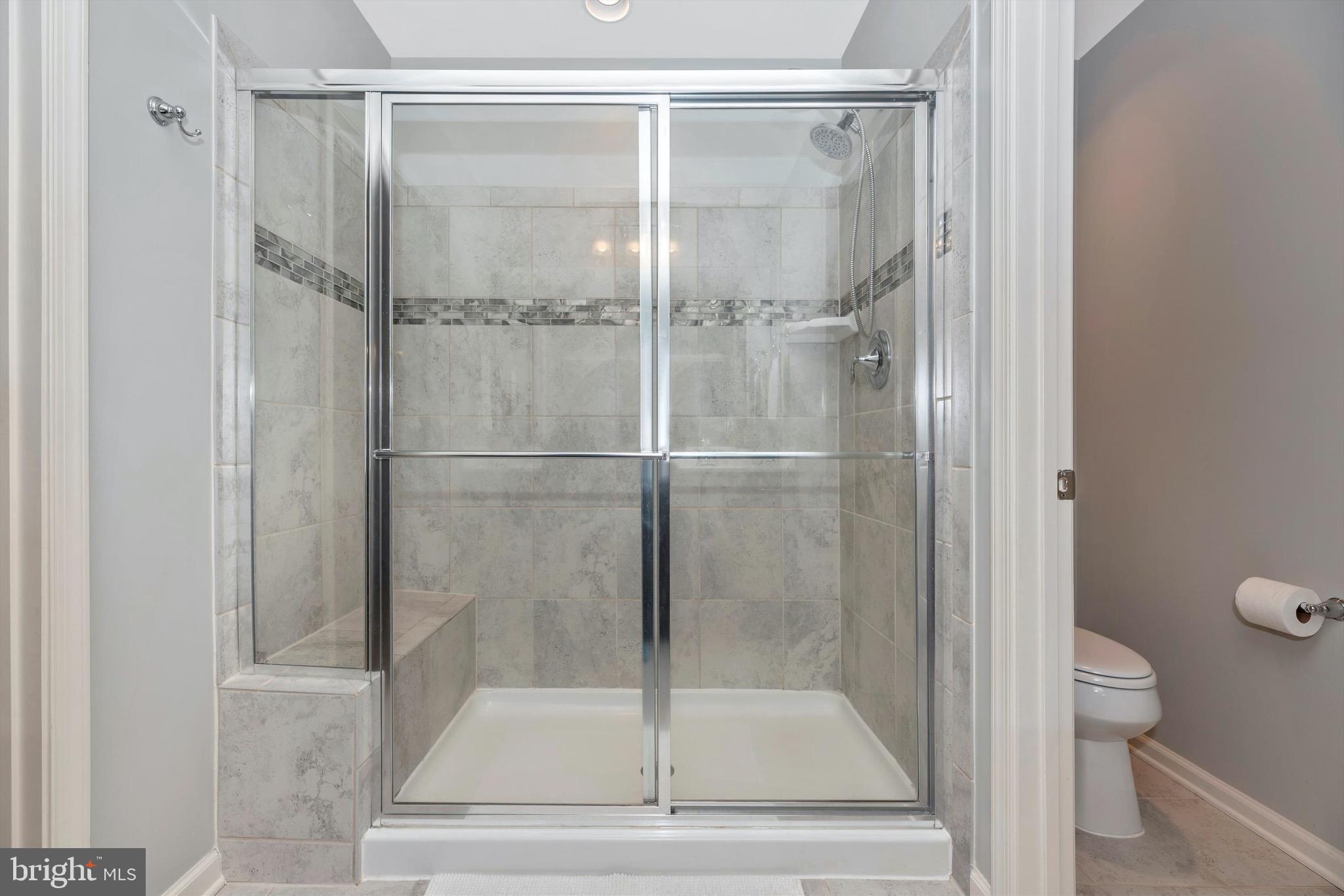 8471 Randell Rdg Road Frederick, MD 21704 - Photo 25 of 49 large shower space