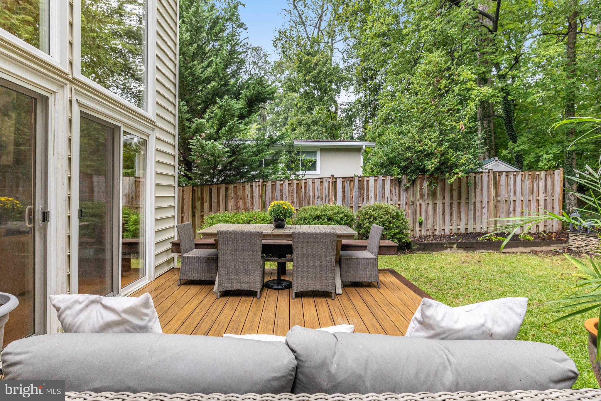 6804 Baron Road McLean, VA 22101 - Photo 59 of 66 Composite Decking