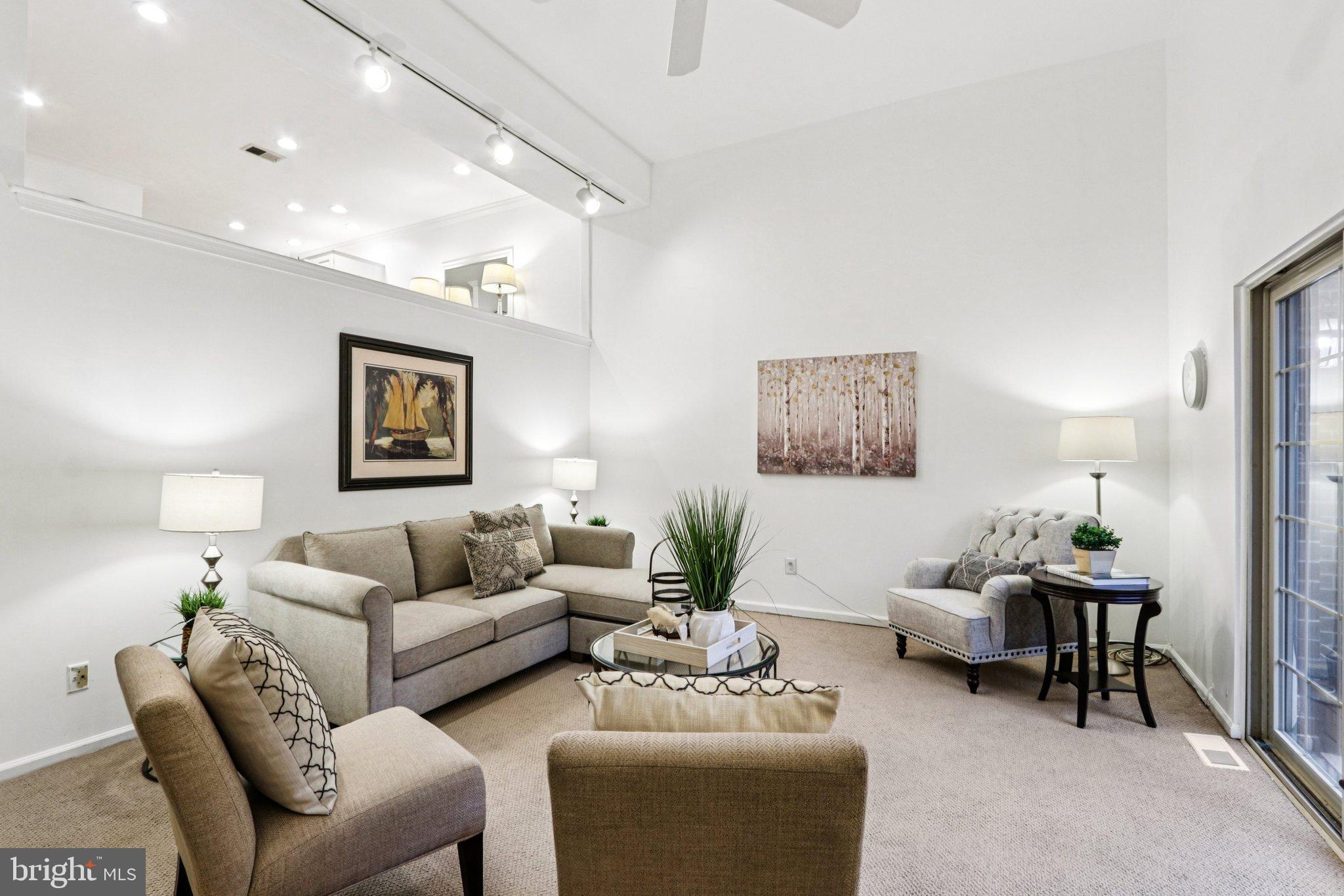 120 Eaton Drive Wayne, PA 19087 - Photo 4 of 58 Great Room