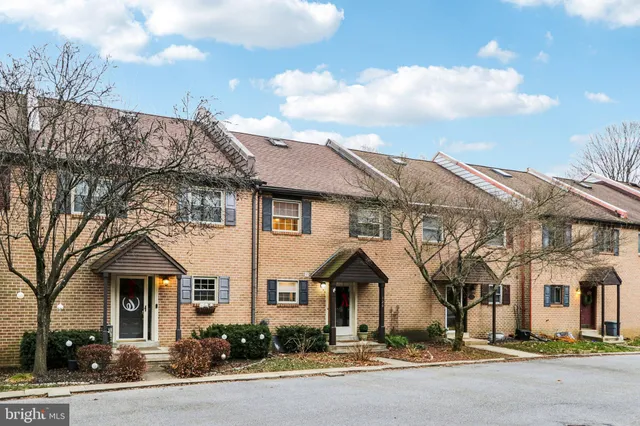 $650,000 | 120 Eaton Drive, Wayne, PA 19087