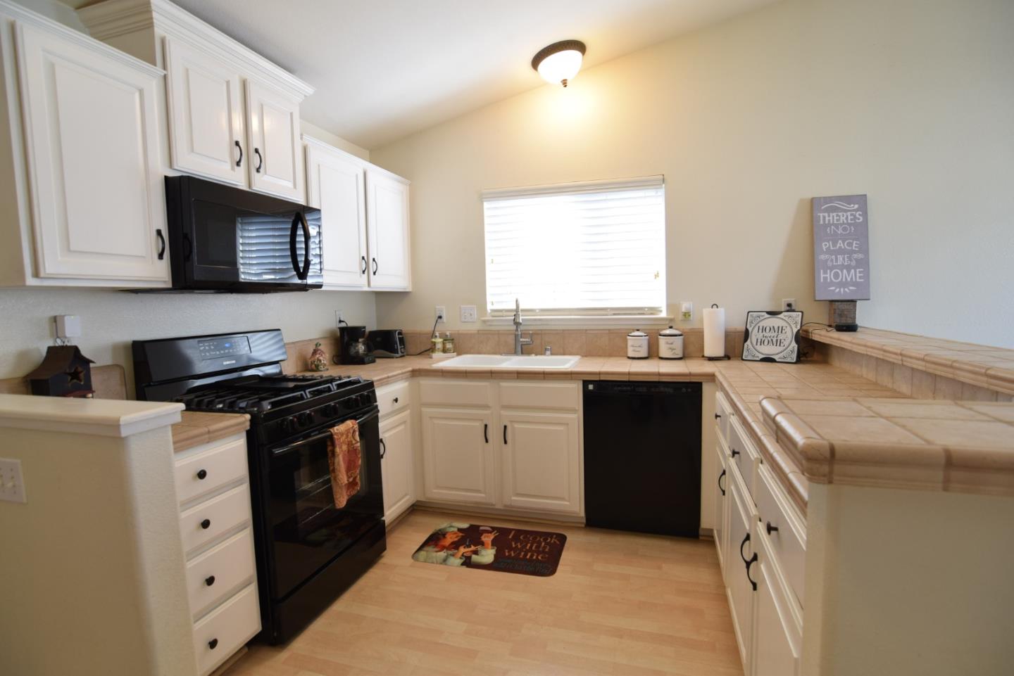5462 Mesa Road Gilroy, CA 95020 - Photo 26 of 37 Gallery Image 26