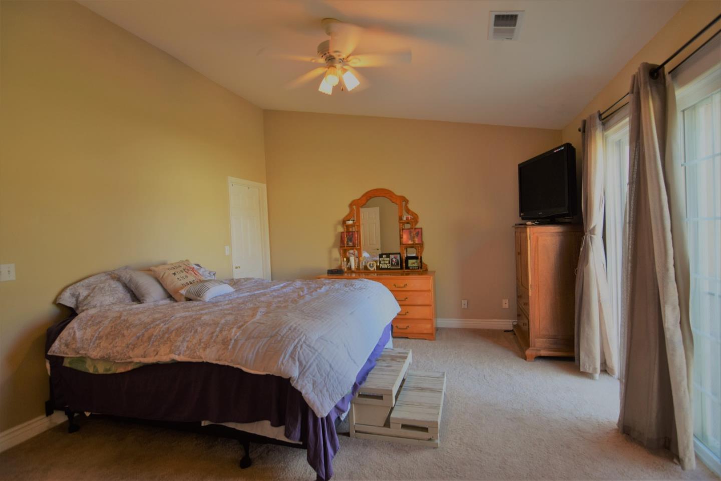 5462 Mesa Road Gilroy, CA 95020 - Photo 32 of 37 Gallery Image 32