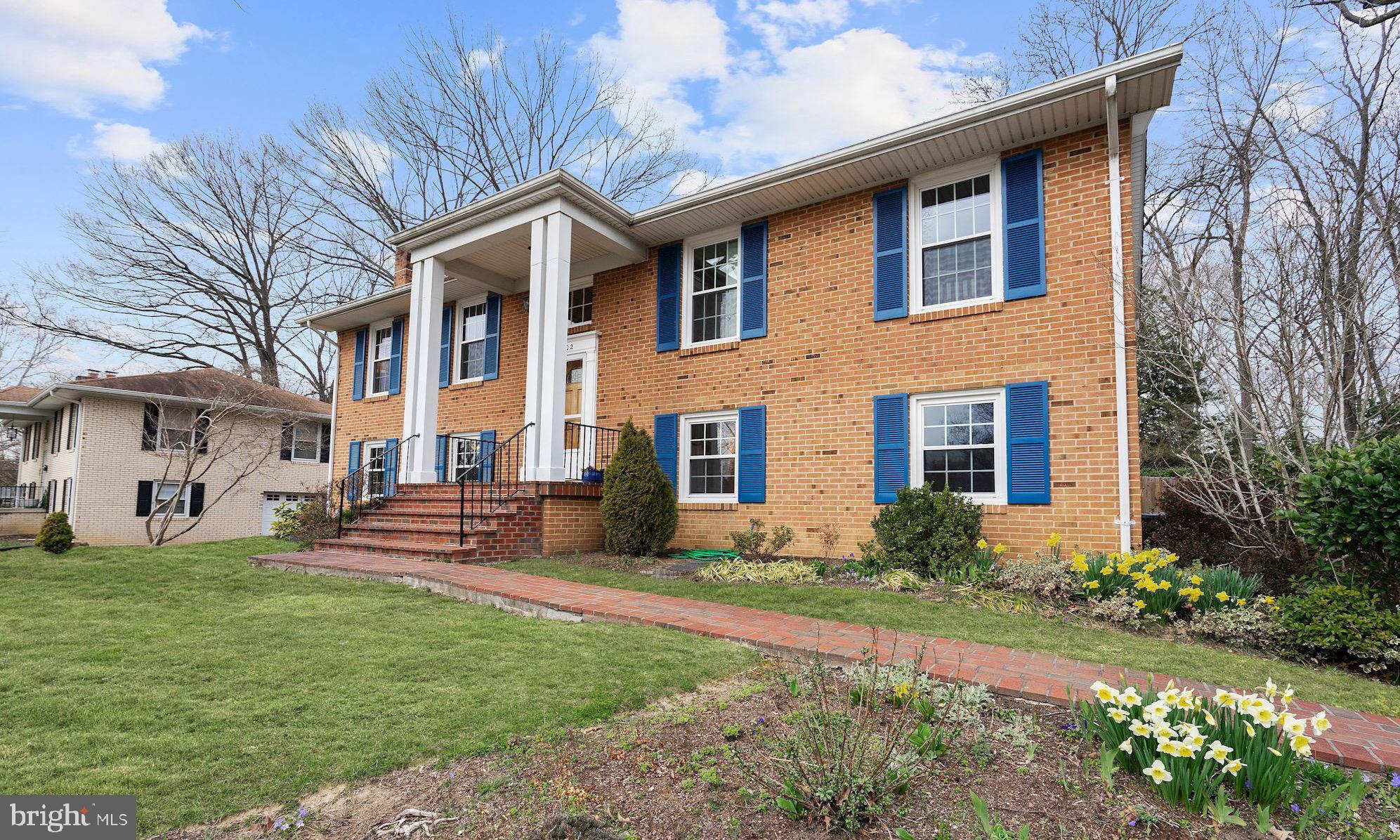 2102 Old Stage Road Alexandria, VA 22308 - Photo 1 of 31 Exterior with four sides brick
