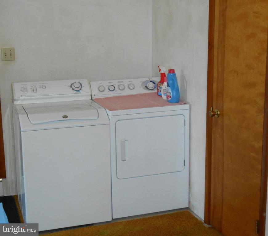 1666 Shumaker Road Manheim, PA 17545 - Photo 15 of 29