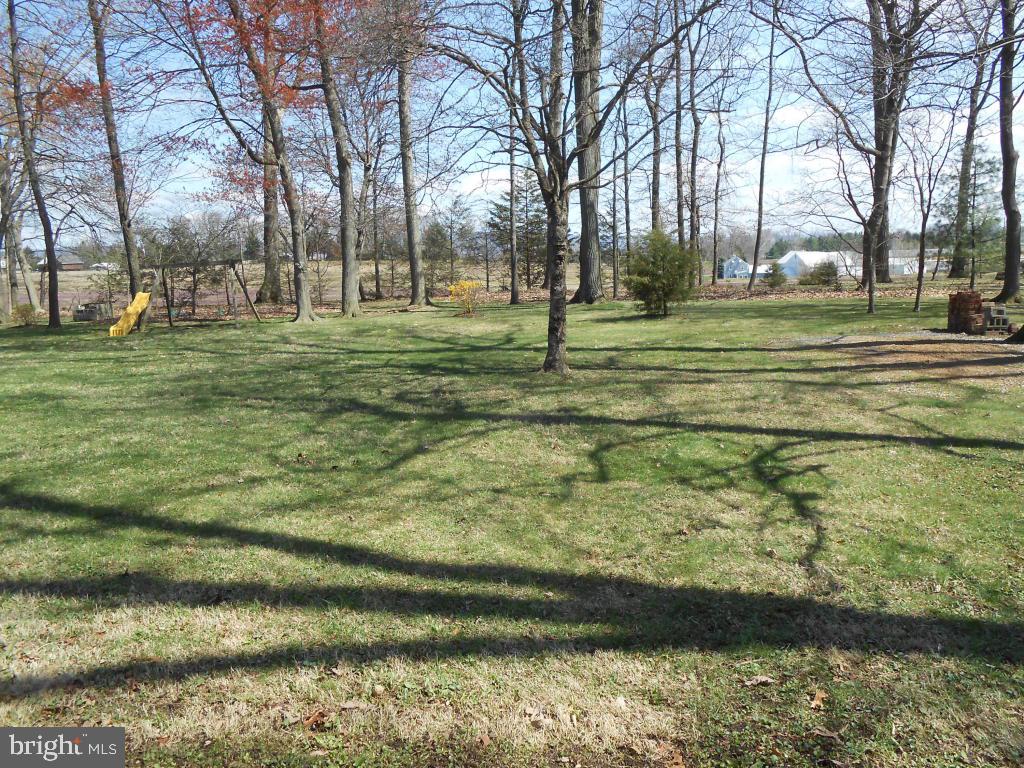 1666 Shumaker Road Manheim, PA 17545 - Photo 6 of 29