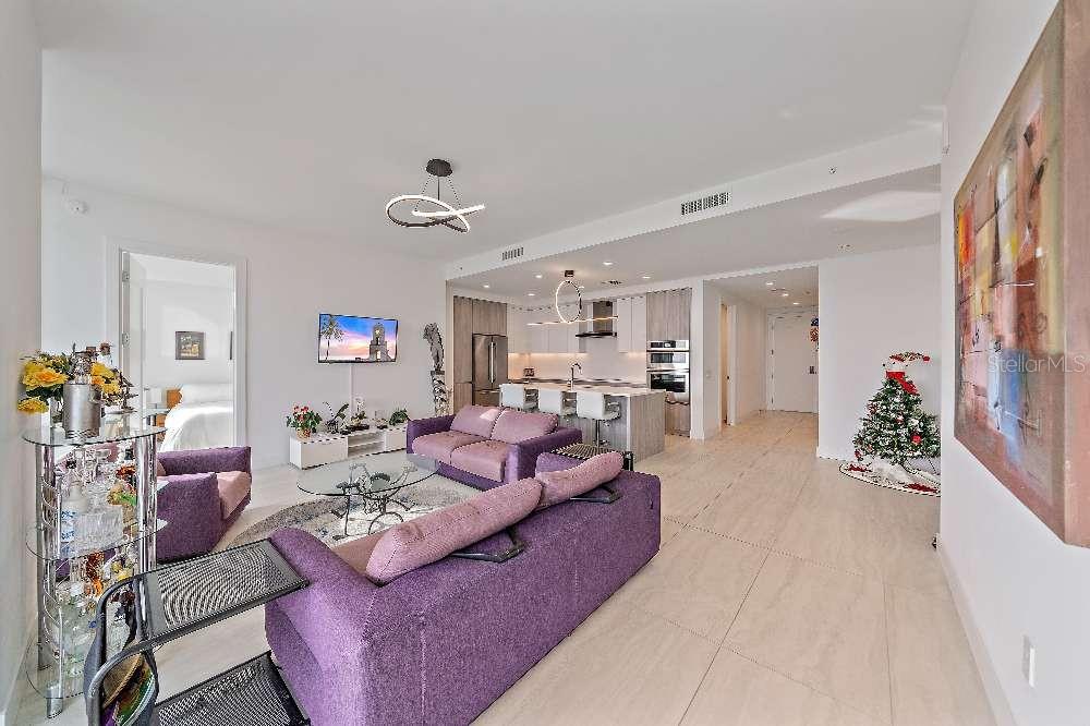 301 Quay Commons, Unit 1707 Sarasota, FL 34236 - Photo 12 of 54