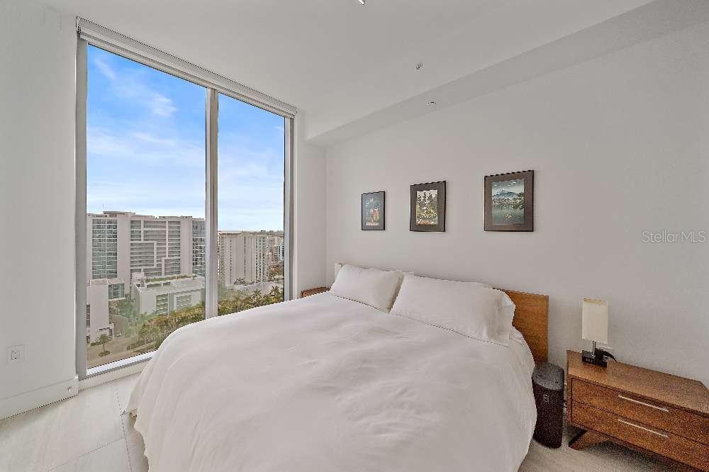 301 Quay Commons, Unit 1707 Sarasota, FL 34236 - Photo 32 of 54