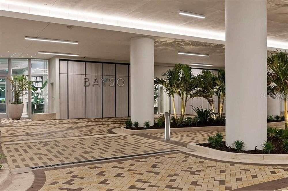 301 Quay Commons, Unit 1707 Sarasota, FL 34236 - Photo 4 of 54