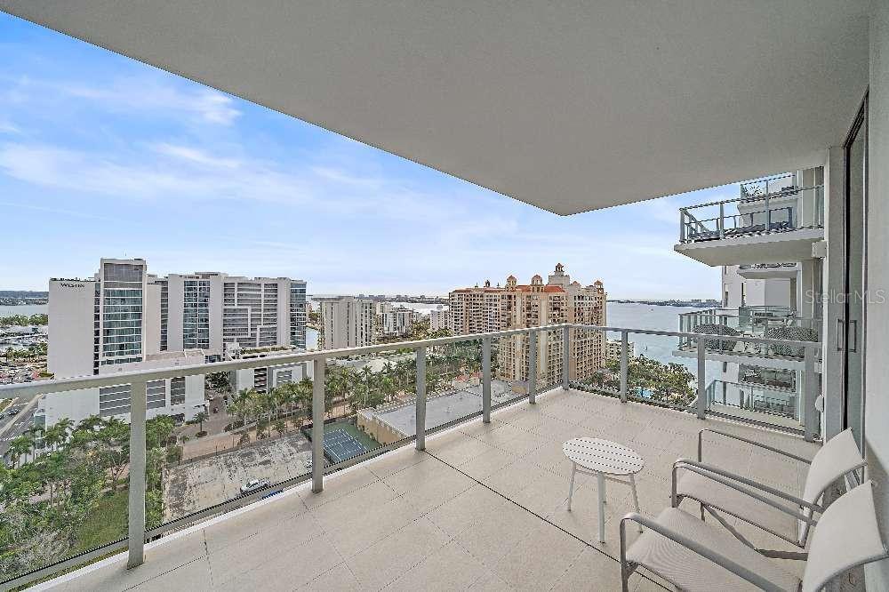 301 Quay Commons, Unit 1707 Sarasota, FL 34236 - Photo 6 of 54