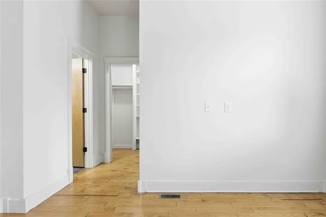 $349,900 | 501 Ridge View Crossing, Woodstock, GA 30188