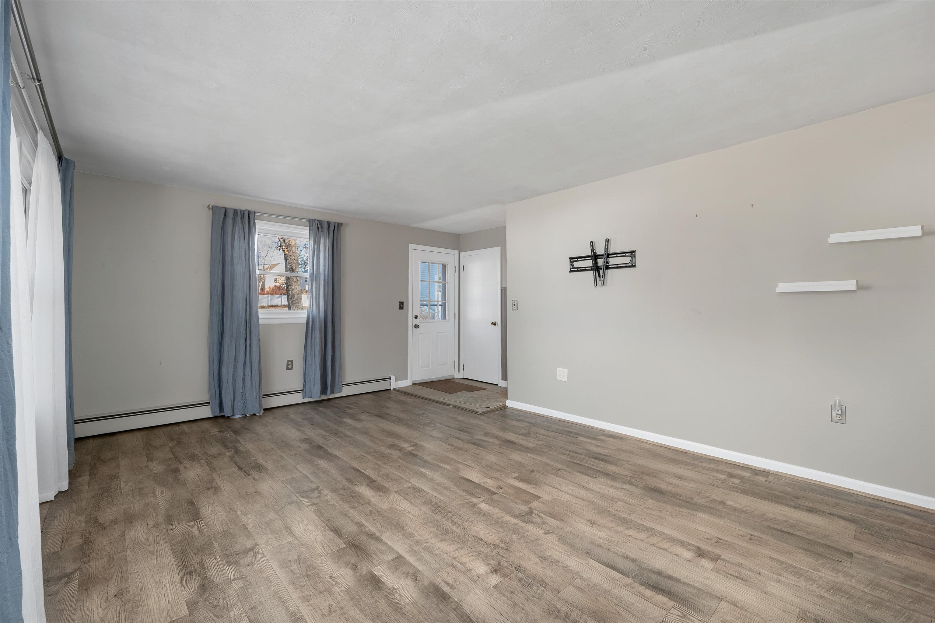 4 Spruce Drive Dover, NH 03820 - Photo 7 of 26