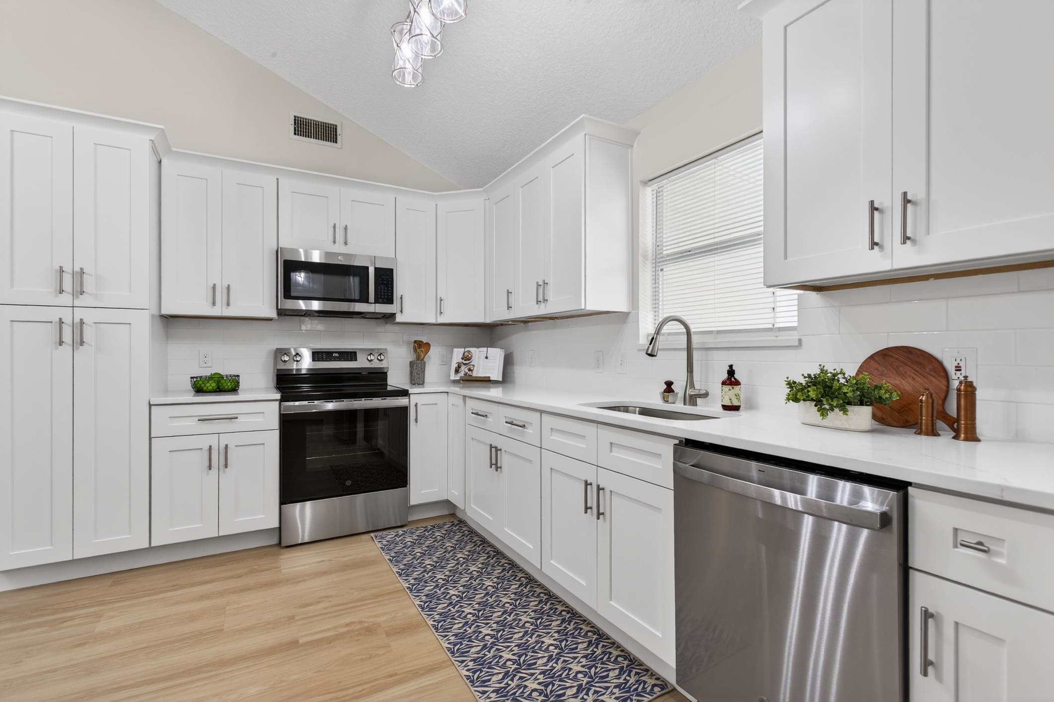 37 Madeore Street St. Augustine, FL 32084 - Photo 20 of 45 Kitchen features quartz countertop.
