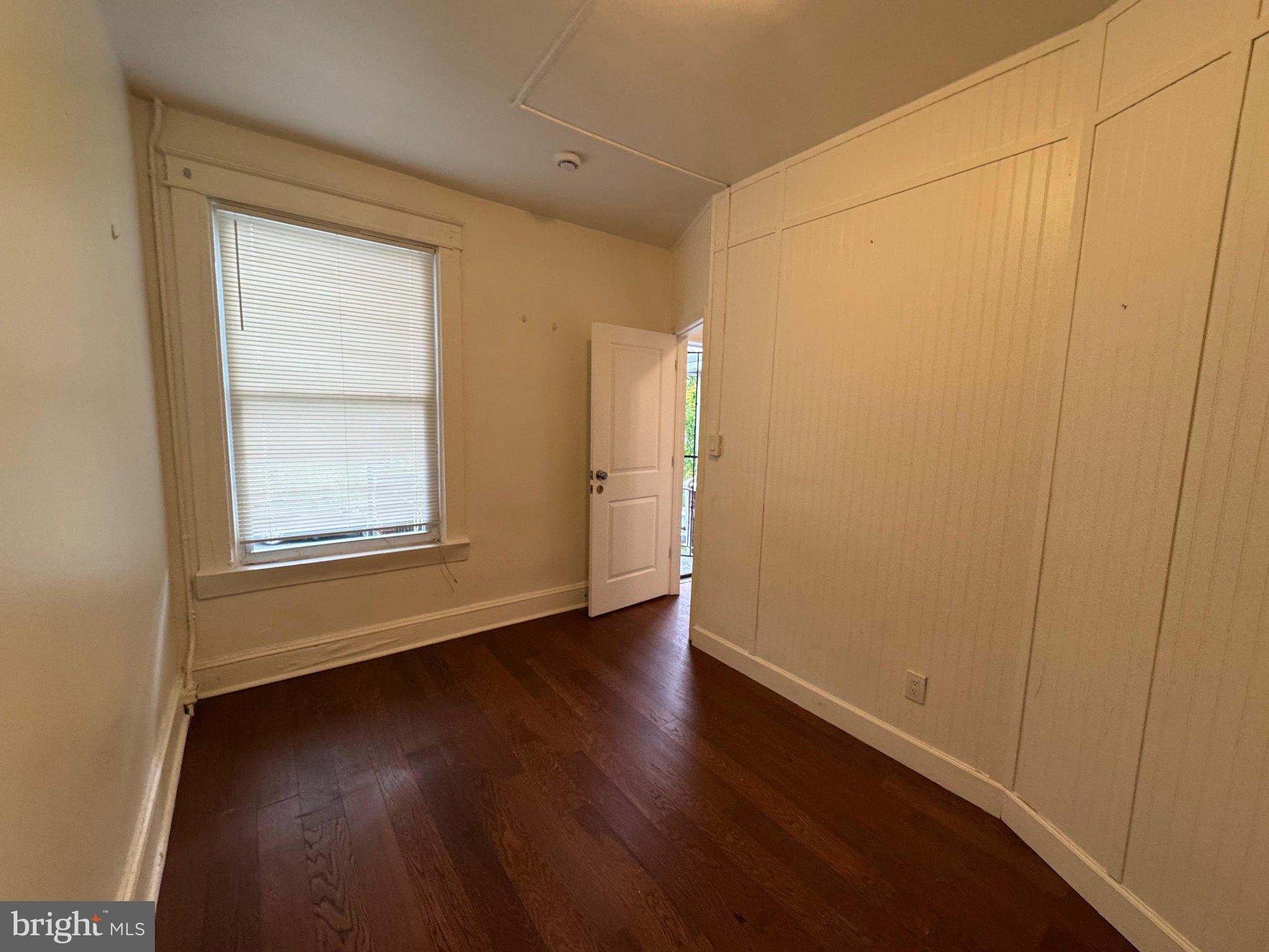 707 Denison Street Baltimore, MD 21229 - Photo 4 of 18 Bright and airy room with charm.