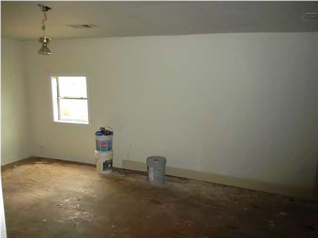 4572 Hanging Moss Road Jackson, MS 39206 - Photo 5 of 7 Extra living area/bonus room