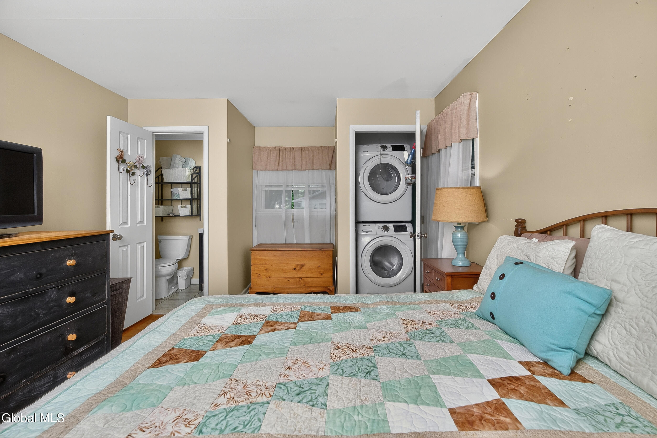 2 Avon Road Bethlehem, NY 12054 - Photo 27 of 40 059-2-Avon-Road-Delmar-NY-12054
