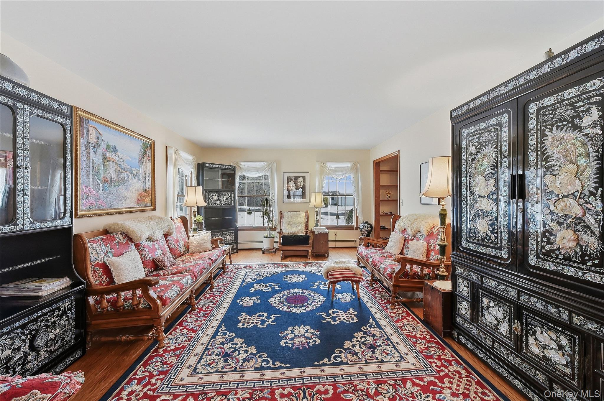 183 High Meadows Road Walden, NY 12586 - Photo 6 of 44 Living room with wood finished floors