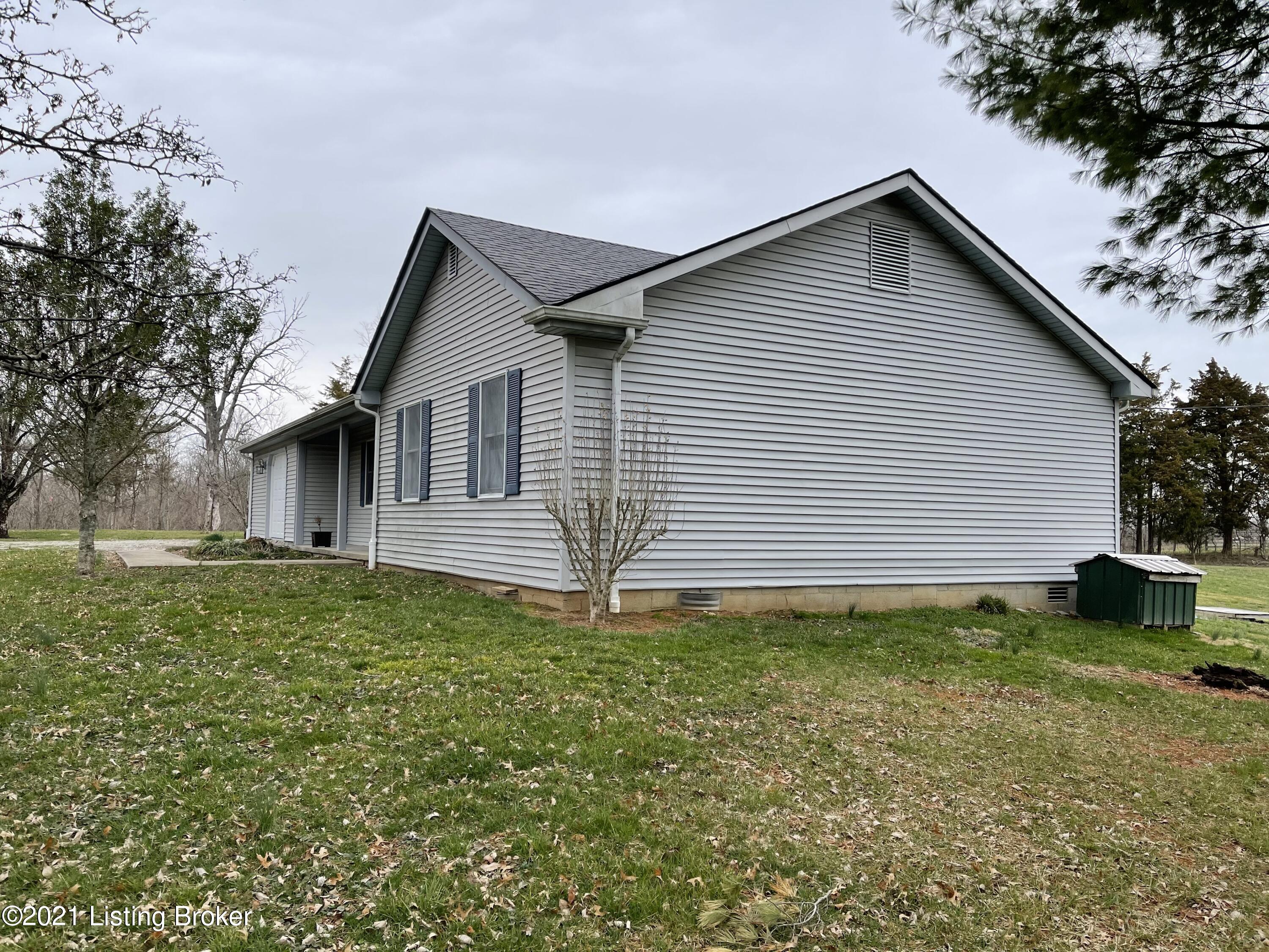 1360 Tracy Road Lawrenceburg, KY 40342 - Photo 19 of 22 33