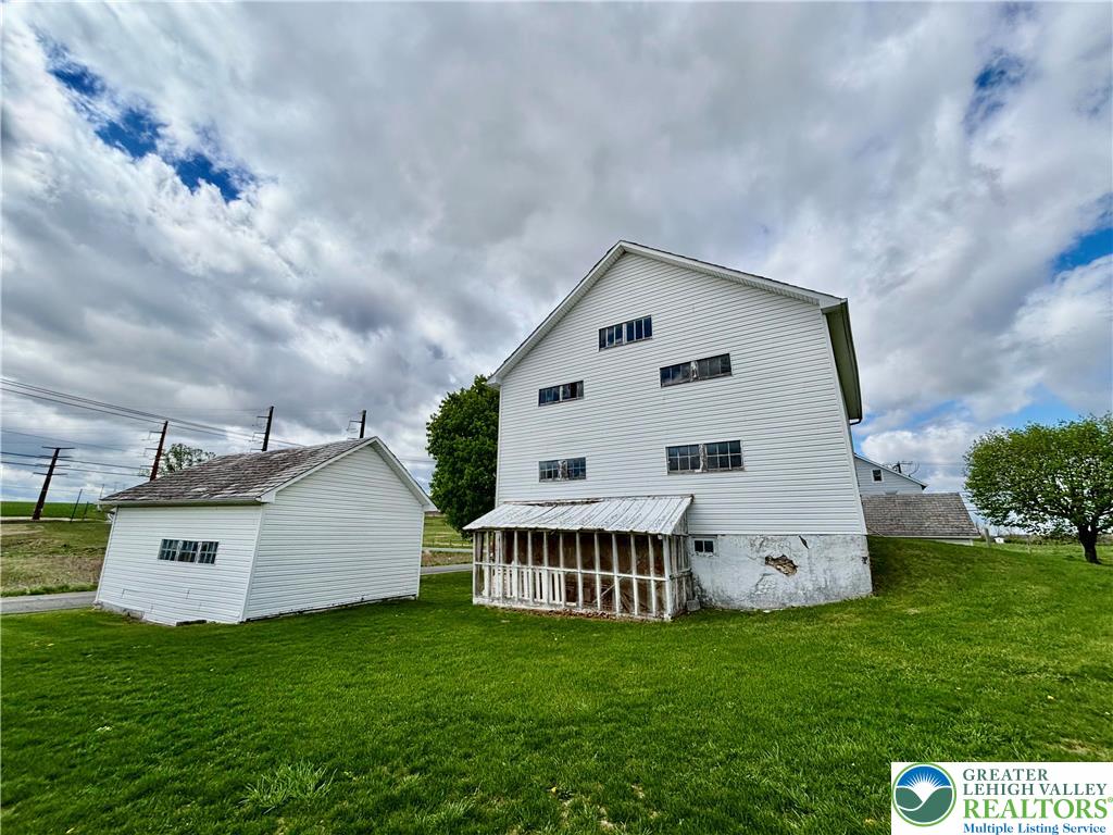 282 Young Road Nazareth, PA 18064 - Photo 8 of 21