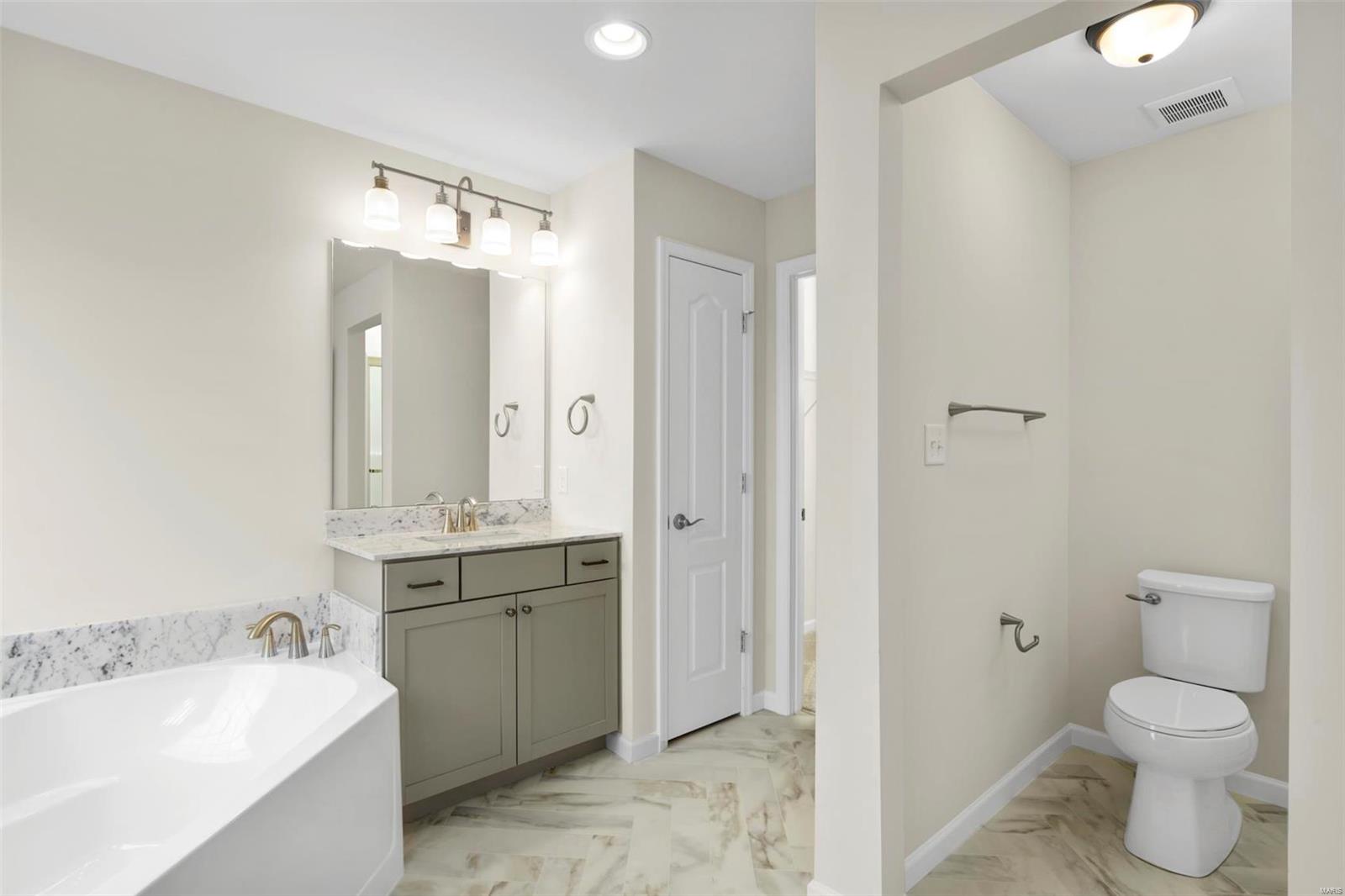 1 Winslow @ Ryehill Manor Street St. Peters, MO 63376 - Photo 14 of 20