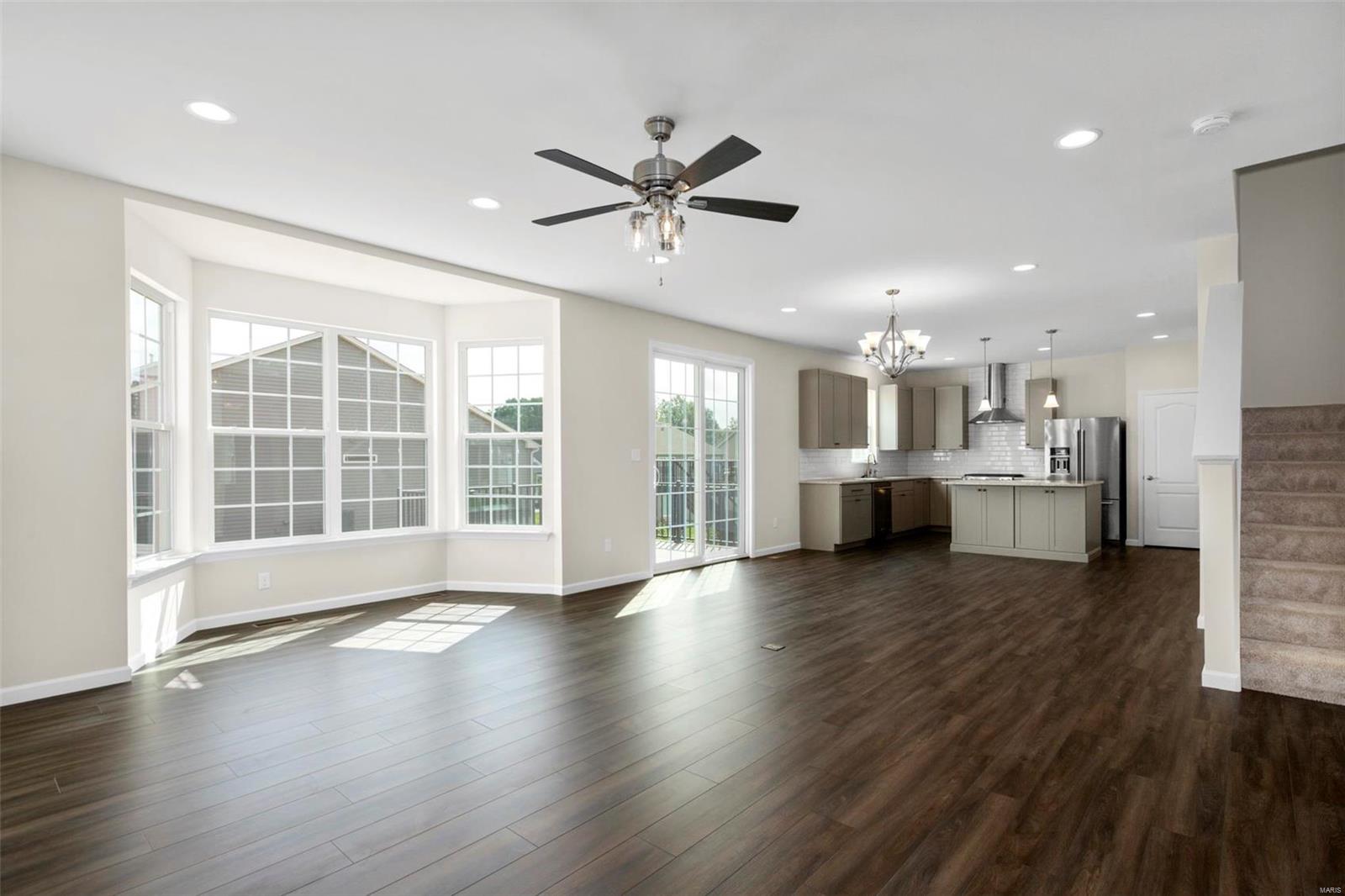 1 Winslow @ Ryehill Manor Street St. Peters, MO 63376 - Photo 2 of 20