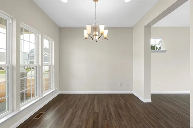 $430,900 | 1 Winslow @ Ryehill Manor Street, St. Peters, MO 63376