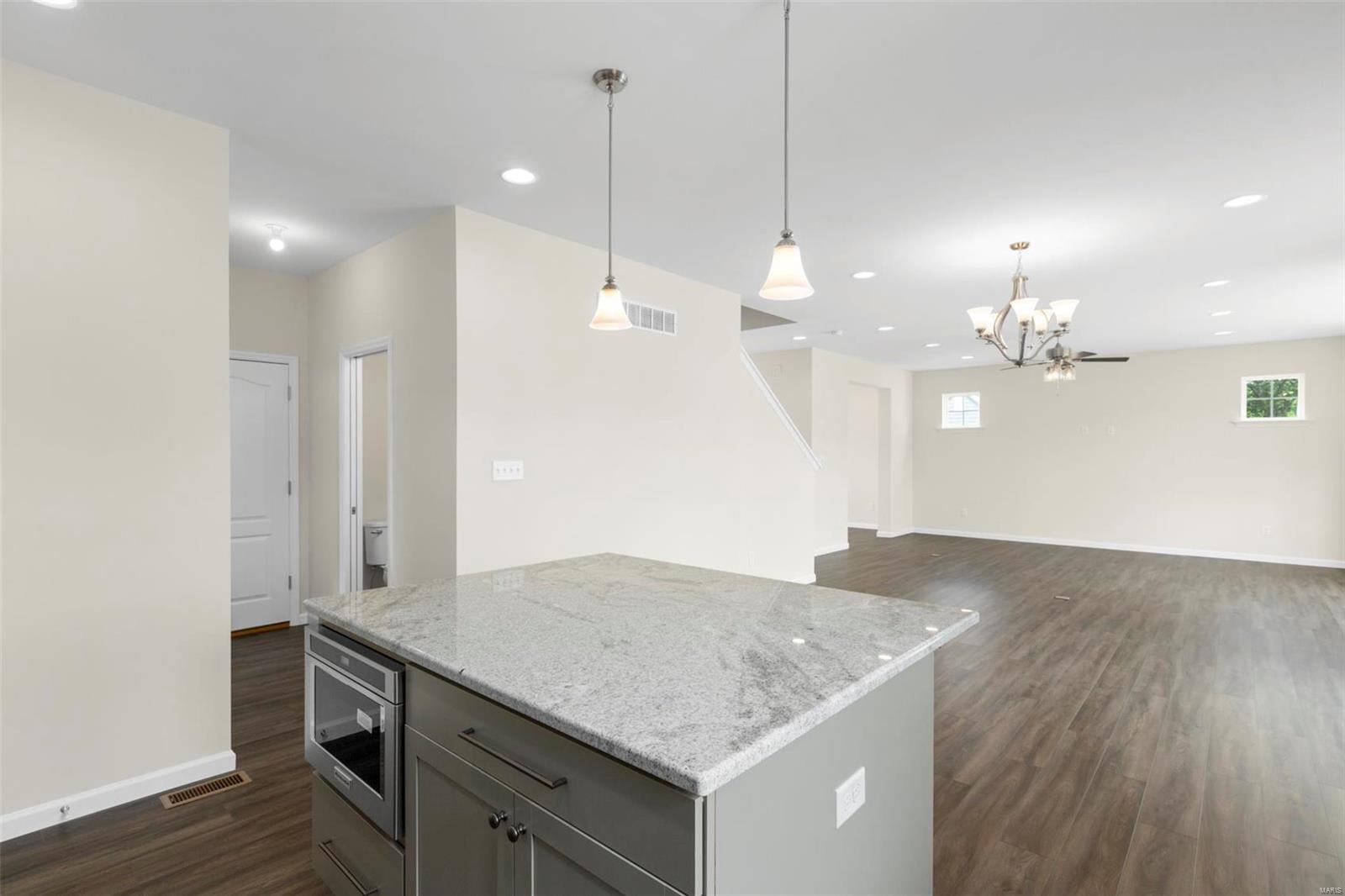 1 Winslow @ Ryehill Manor Street St. Peters, MO 63376 - Photo 9 of 20