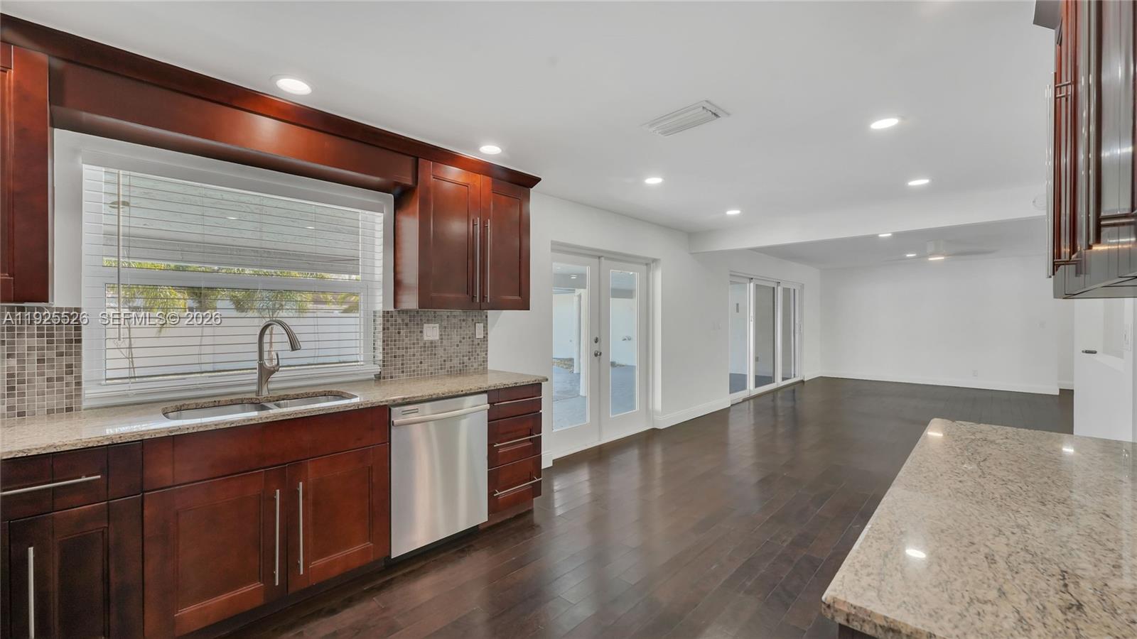 620 Northeast 2nd Street Pompano Beach, FL 33060 - Photo 19 of 53