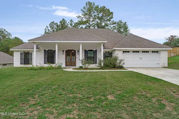 $530,000 | 5534 West 4th Street, Hattiesburg, MS 39402