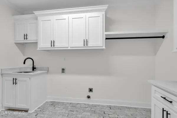 $530,000 | 5534 West 4th Street, Hattiesburg, MS 39402