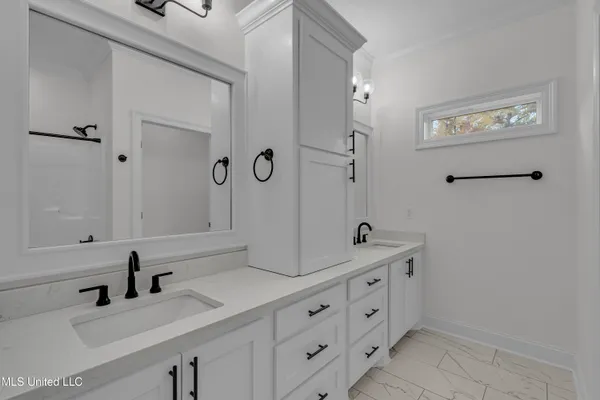 $530,000 | 5534 West 4th Street, Hattiesburg, MS 39402