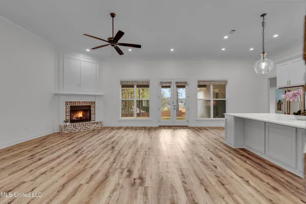 $530,000 | 5534 West 4th Street, Hattiesburg, MS 39402