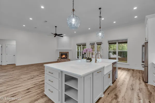 $530,000 | 5534 West 4th Street, Hattiesburg, MS 39402