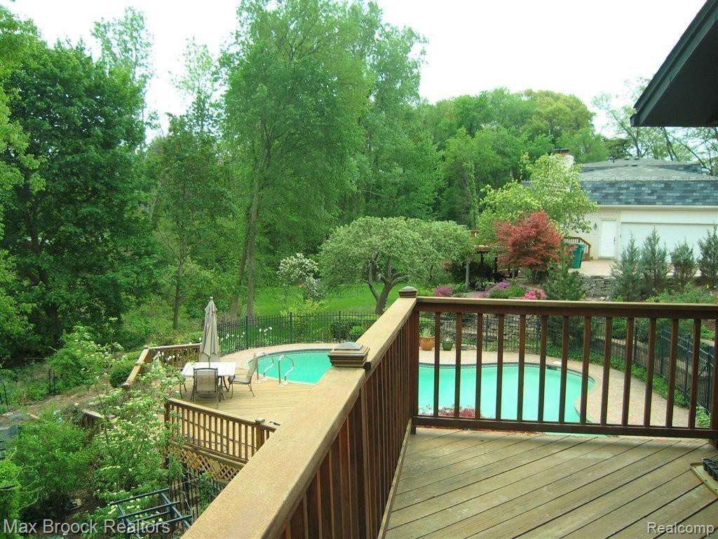 5349 Aintree Road Rochester, MI 48306 - Photo 15 of 18 Deck Views.JPG
